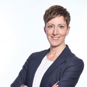 Claudia Schlue